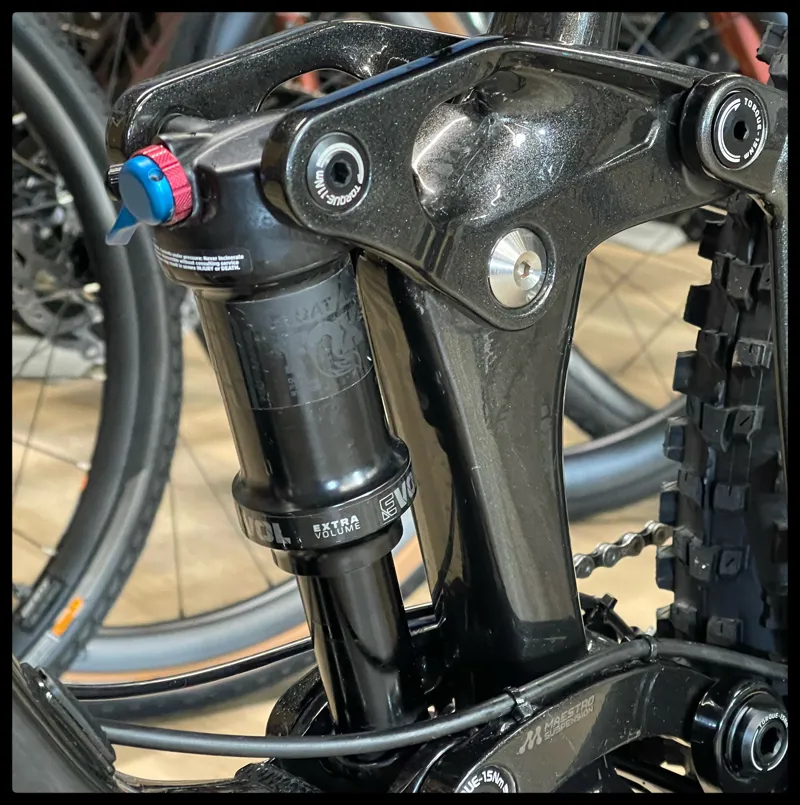 Liv Intrigue 29 1 Medium Smoke Metal 2022-9